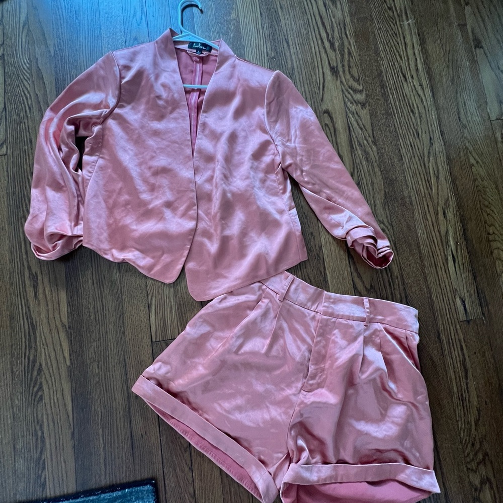 Lulus suit - blazer & shorts set